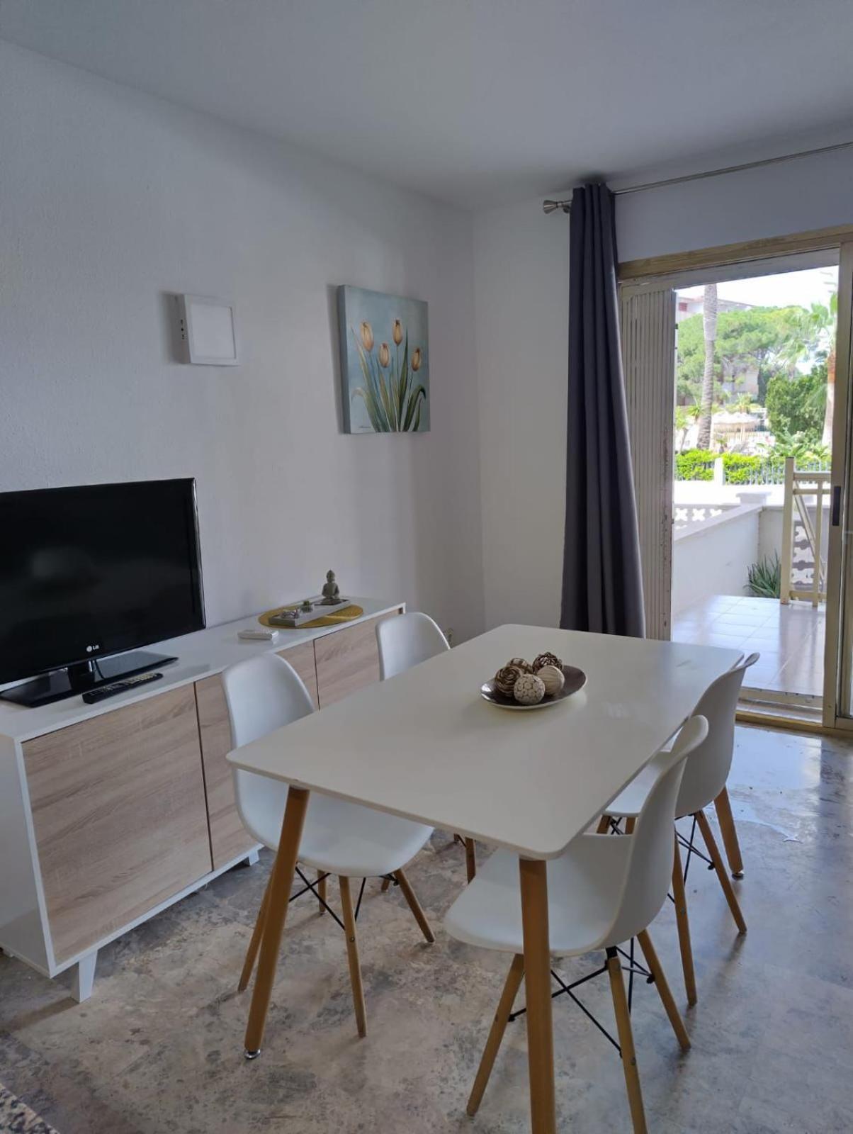 Cala Dorada Apartment ซาลอว์ ภายนอก รูปภาพ
