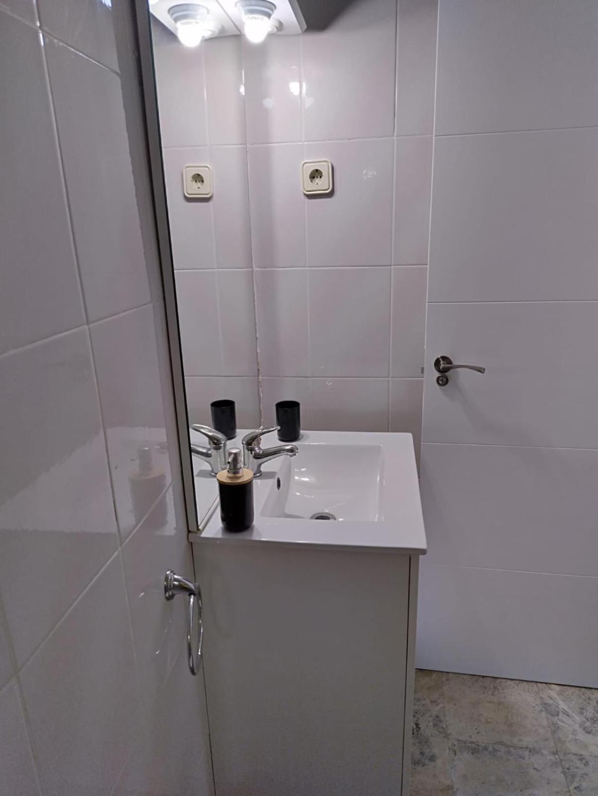 Cala Dorada Apartment ซาลอว์ ภายนอก รูปภาพ